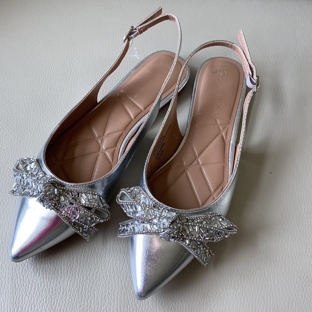 Silver flats by BCBGeneration - size 6